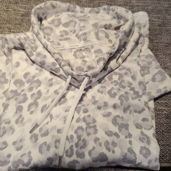 NWT - Calvin Klein Cowl Neck Sweater - Large - Picture 2 of 6